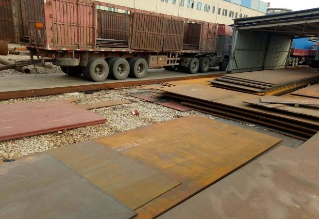 天津耐磨板廠家出貨中